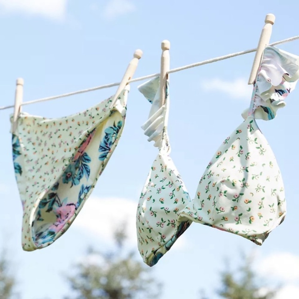 Maaji πΌ Floral Reversible Yellow Bikini Set M ππΊππΈππππ₯ - Picture 10 of 16